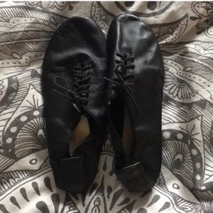 Jazz/modern dance shoes